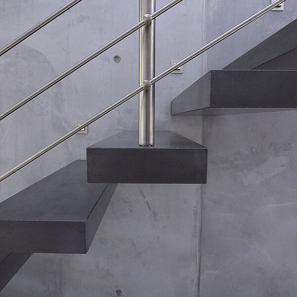 Kragarmtreppe, Beton, anthrazit // Ingelheim